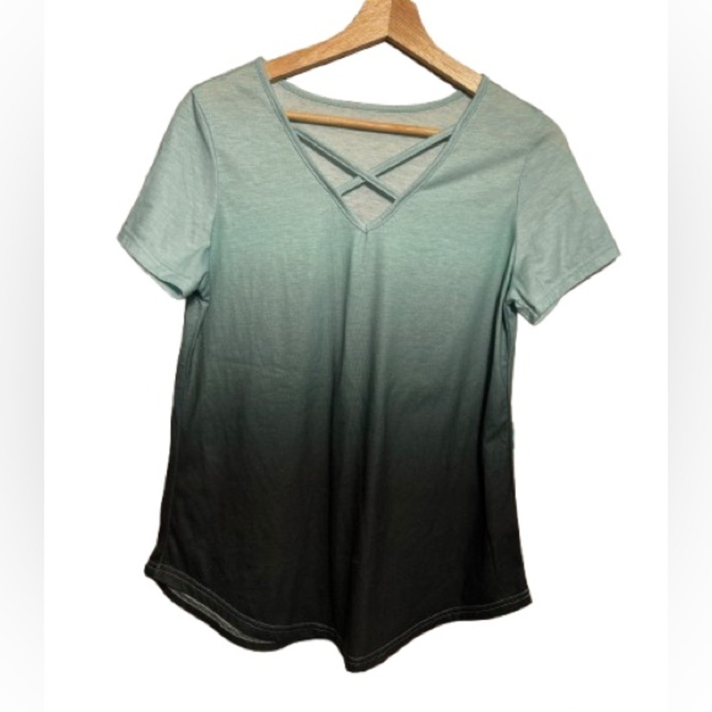 Gradient V-Neck Women's Top medium